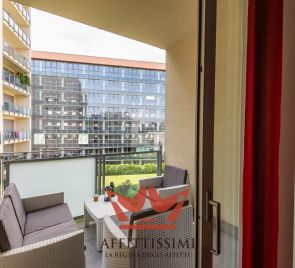 2 Locali con terrazzo zona espinasse - milano.