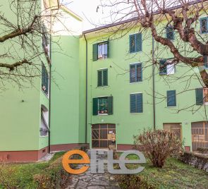 trilocale con balcone zona roserio vialba